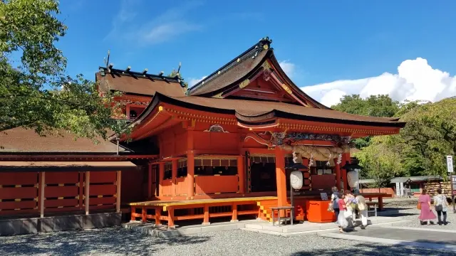 浅間神社は総本宮の富士山本宮